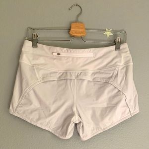 🌺 ✨discontinued✨ Lululemon white shorts 🌺